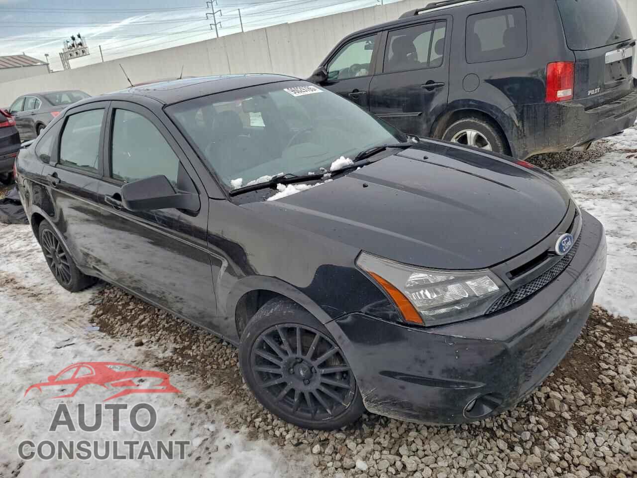 FORD FOCUS 2011 - 1FAHP3GN8BW200518