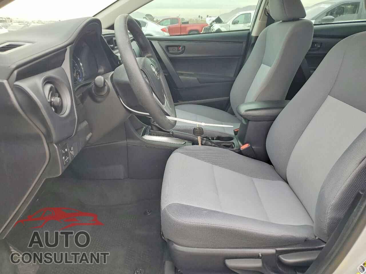 TOYOTA COROLLA 2017 - 2T1BURHE4HC807186