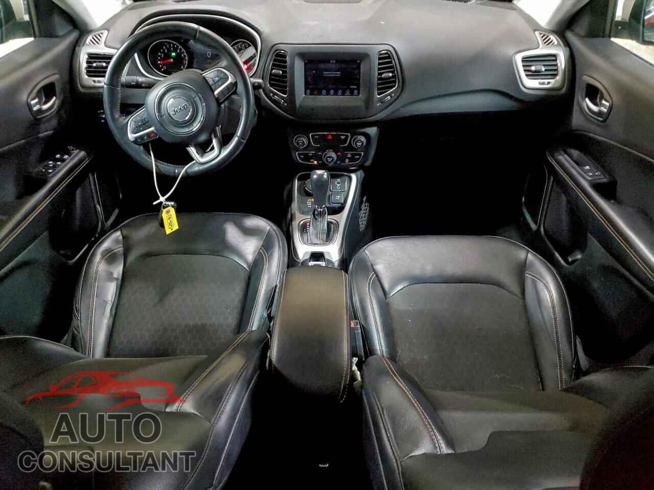 JEEP COMPASS 2017 - 3C4NJDBB2HT651220