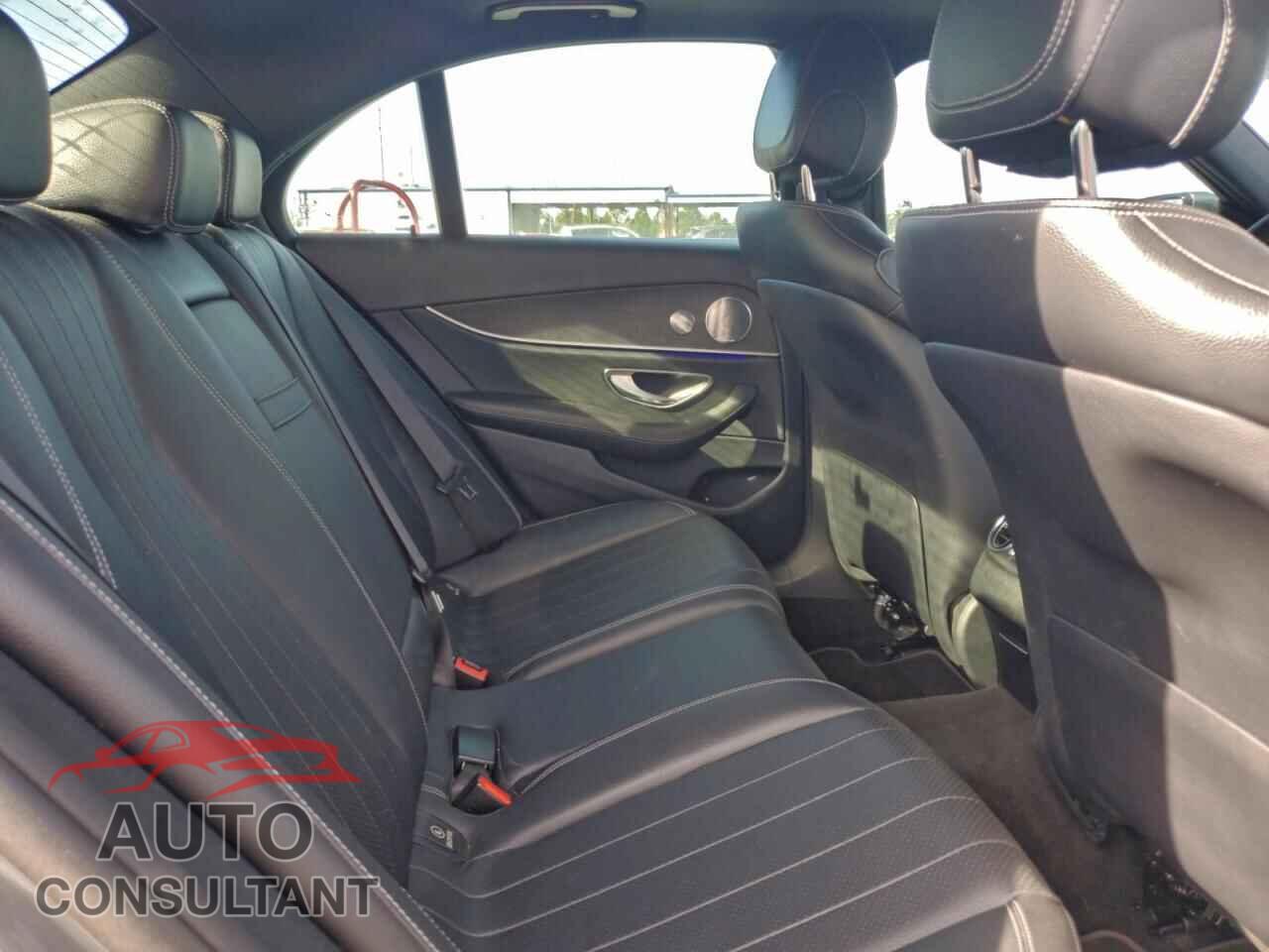 MERCEDES-BENZ E-CLASS 2017 - WDDZF4KB5HA023359
