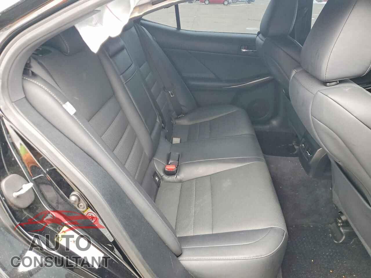 LEXUS IS 2014 - JTHCE1D20E5003697