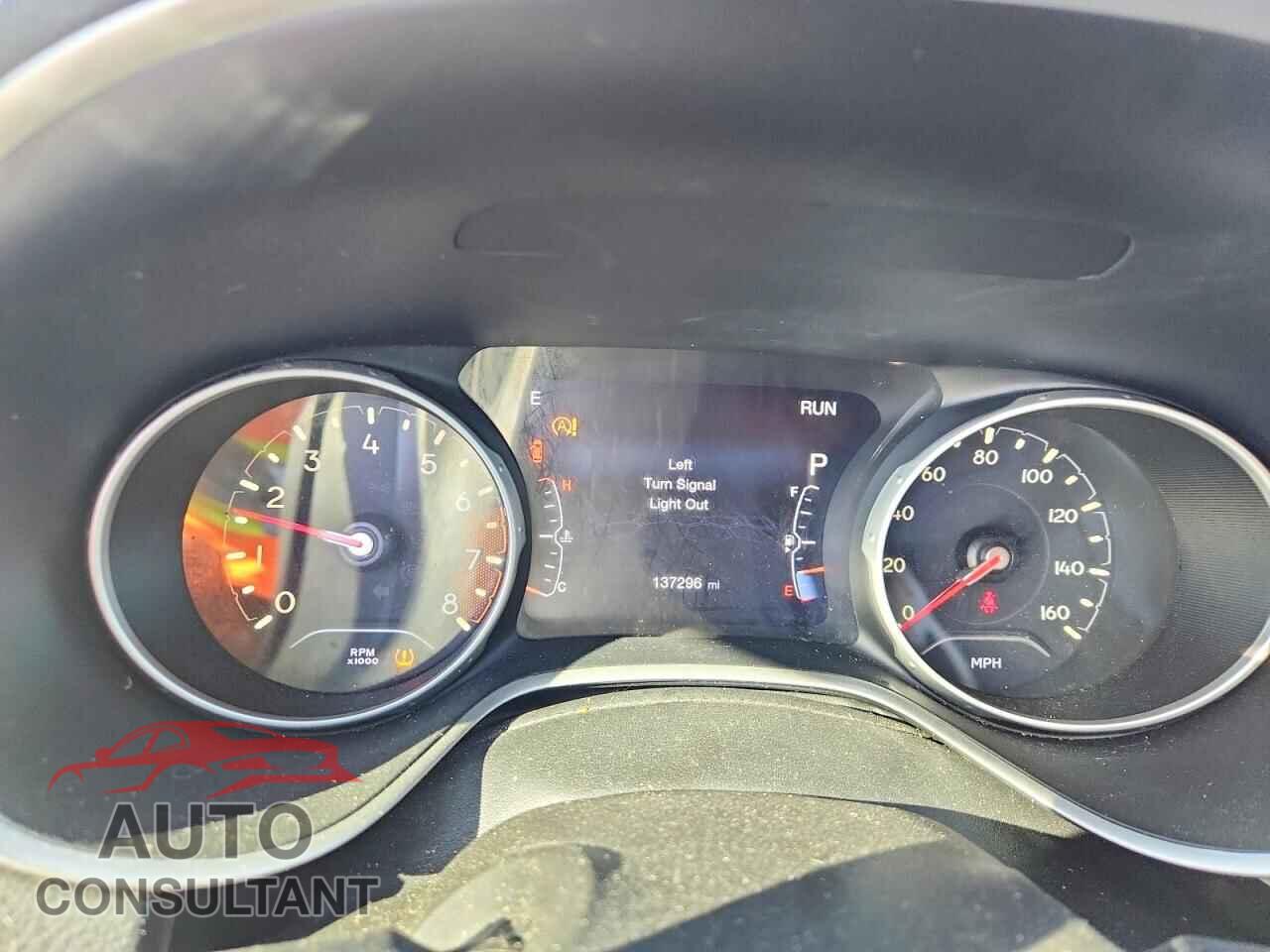 JEEP COMPASS 2018 - 3C4NJCBBXJT137356