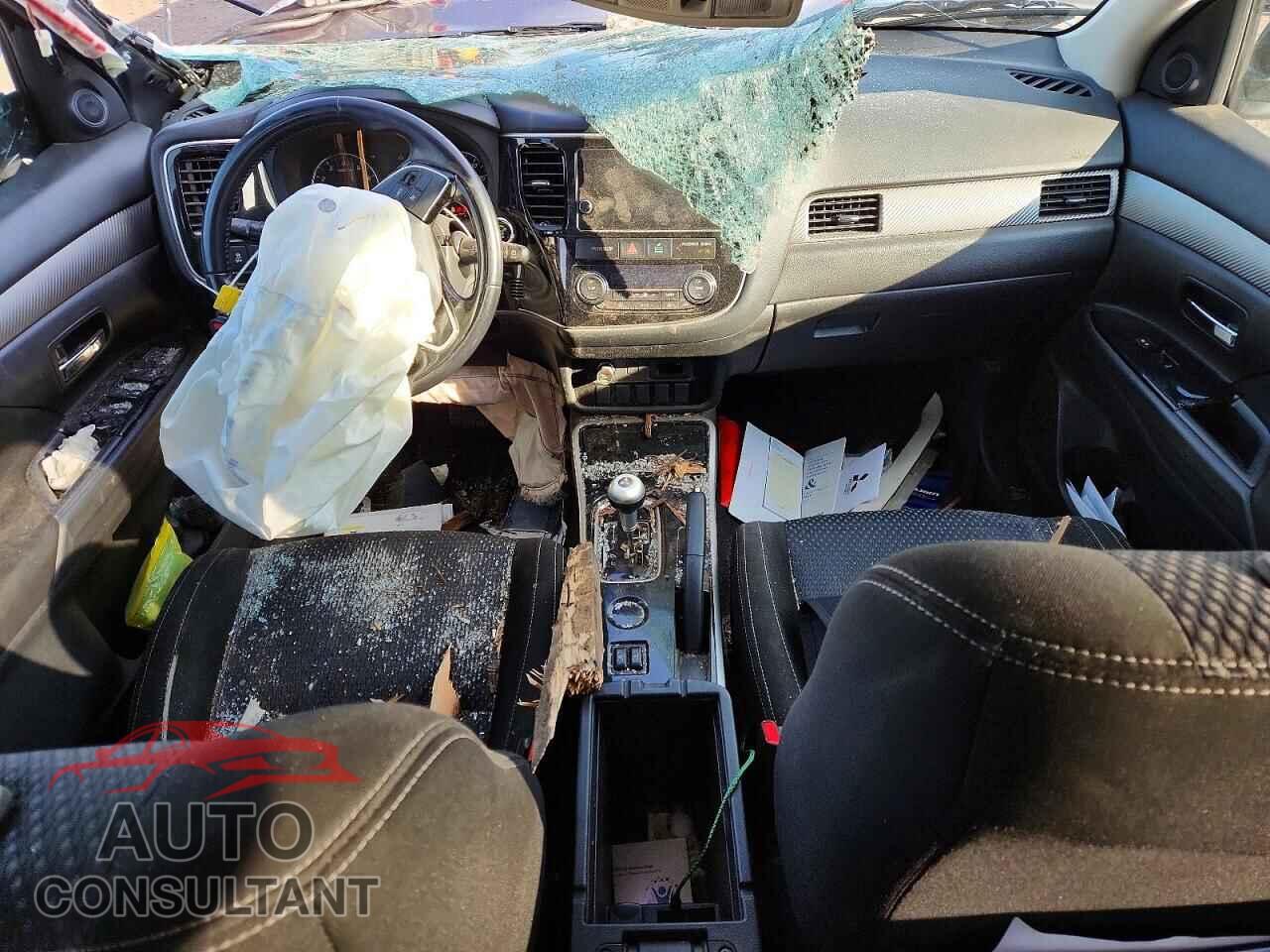 MITSUBISHI OUTLANDER 2017 - JA4AD3A38HZ057700