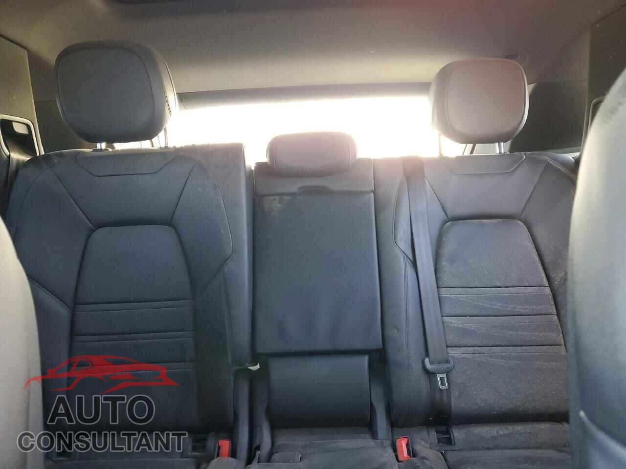 PORSCHE CAYENNE 2020 - WP1AA2AY8LDA01507