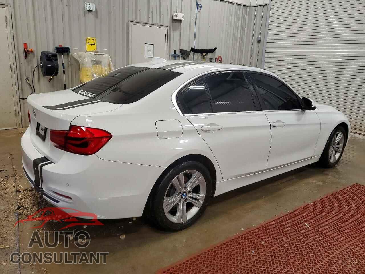 BMW 3 SERIES 2017 - WBA8D9C37HA005085