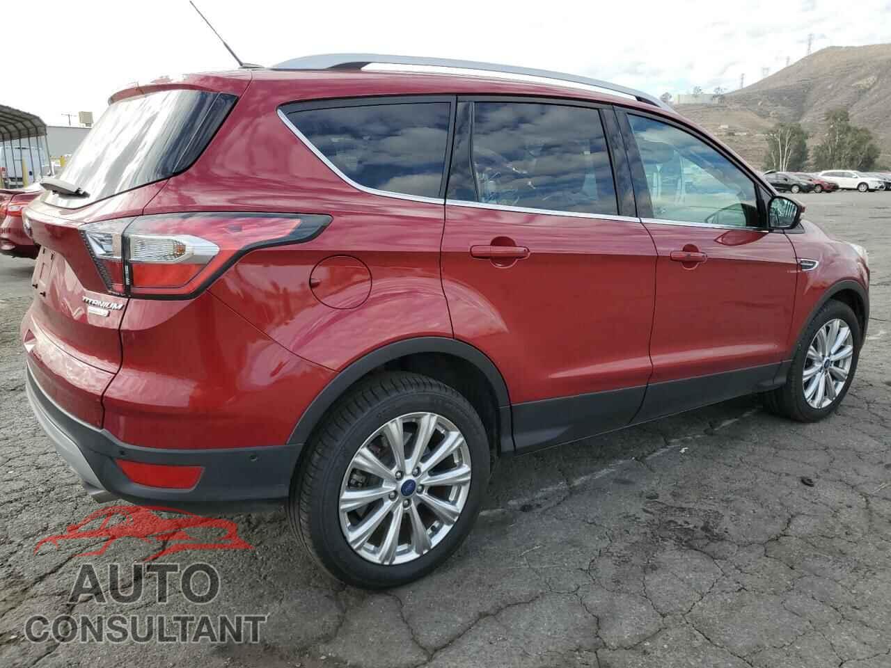 FORD ESCAPE 2017 - 1FMCU0J92HUB16072