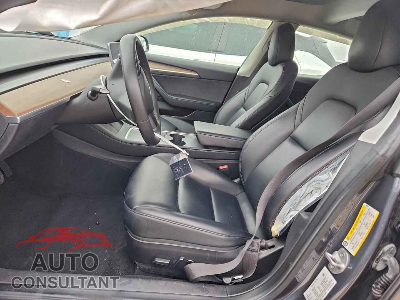 TESLA MODEL 3 2021 - 5YJ3E1EA3MF095022