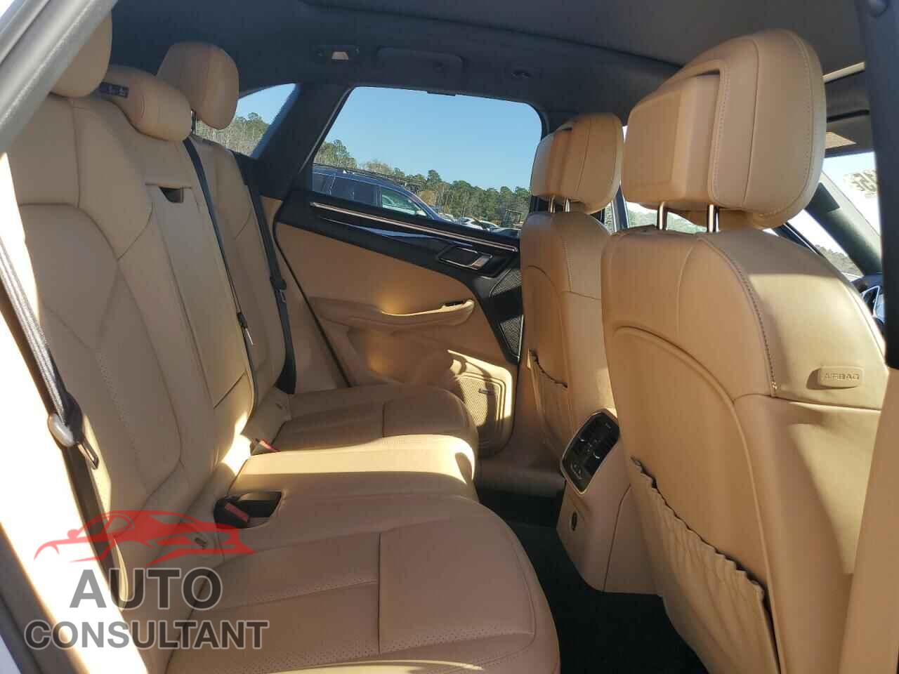PORSCHE MACAN 2018 - WP1AA2A52JLB16564