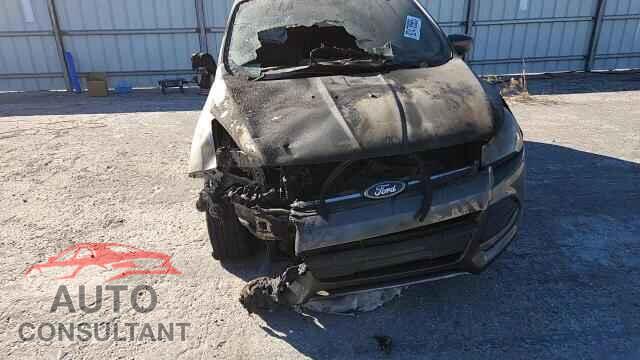 FORD ESCAPE 2016 - 1FMCU0GX2GUC06102