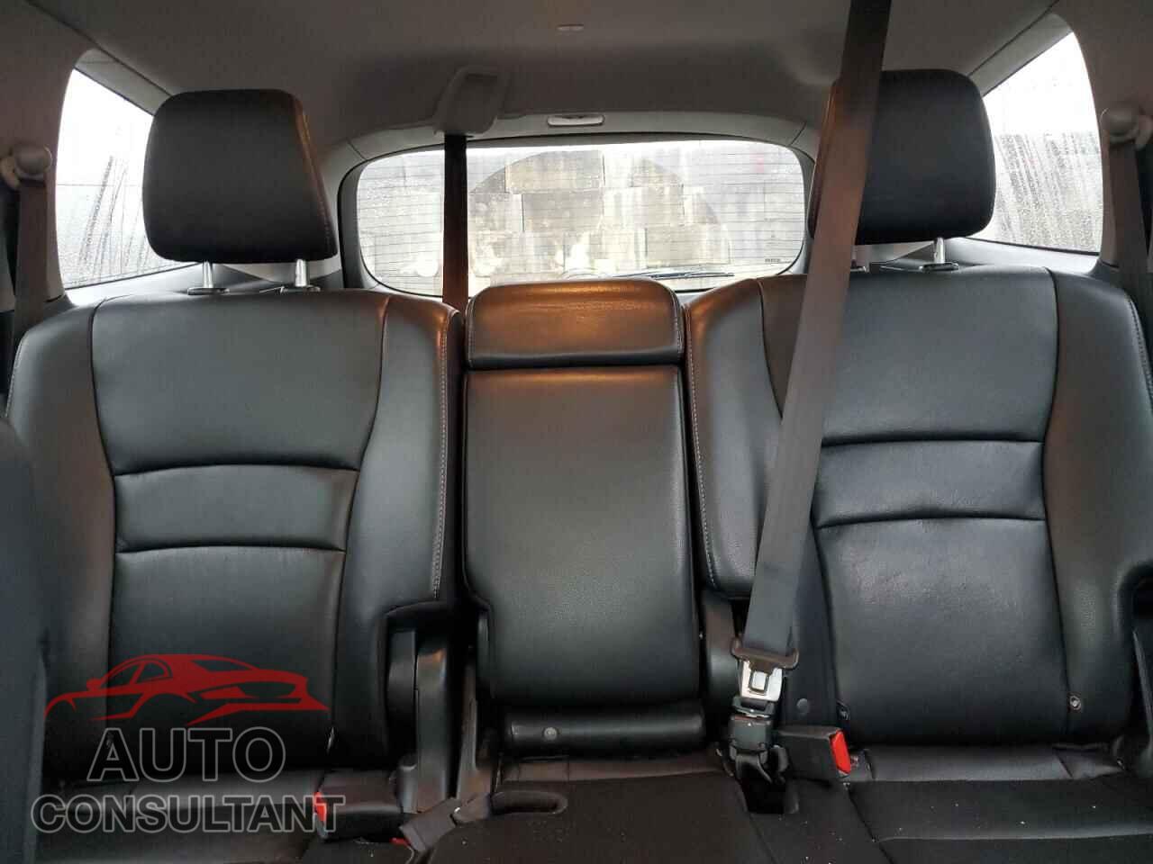 HONDA PILOT 2018 - 5FNYF6H56JB051123