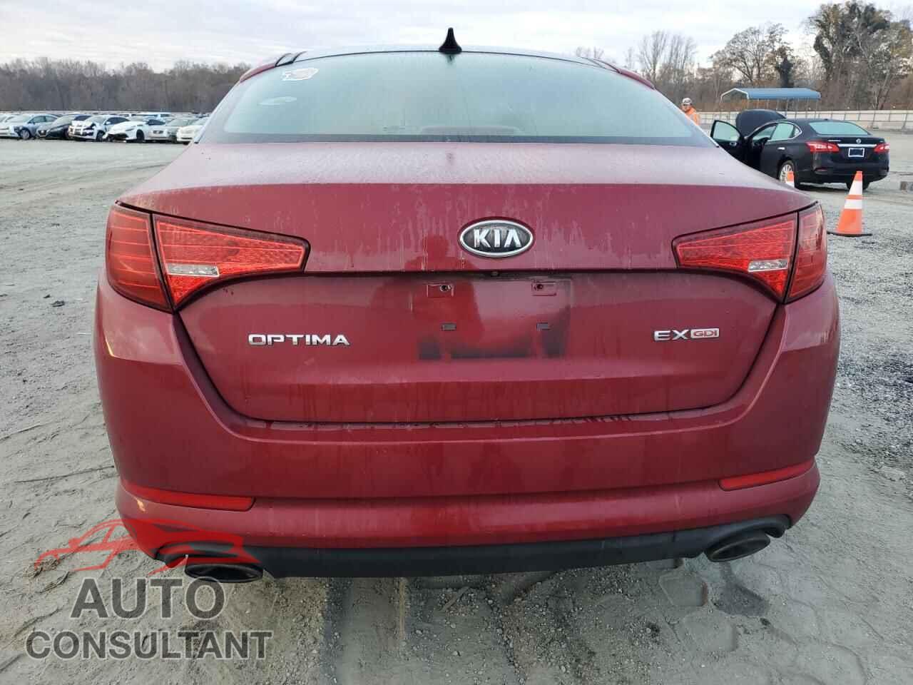 KIA OPTIMA 2011 - KNAGN4A77B5100702