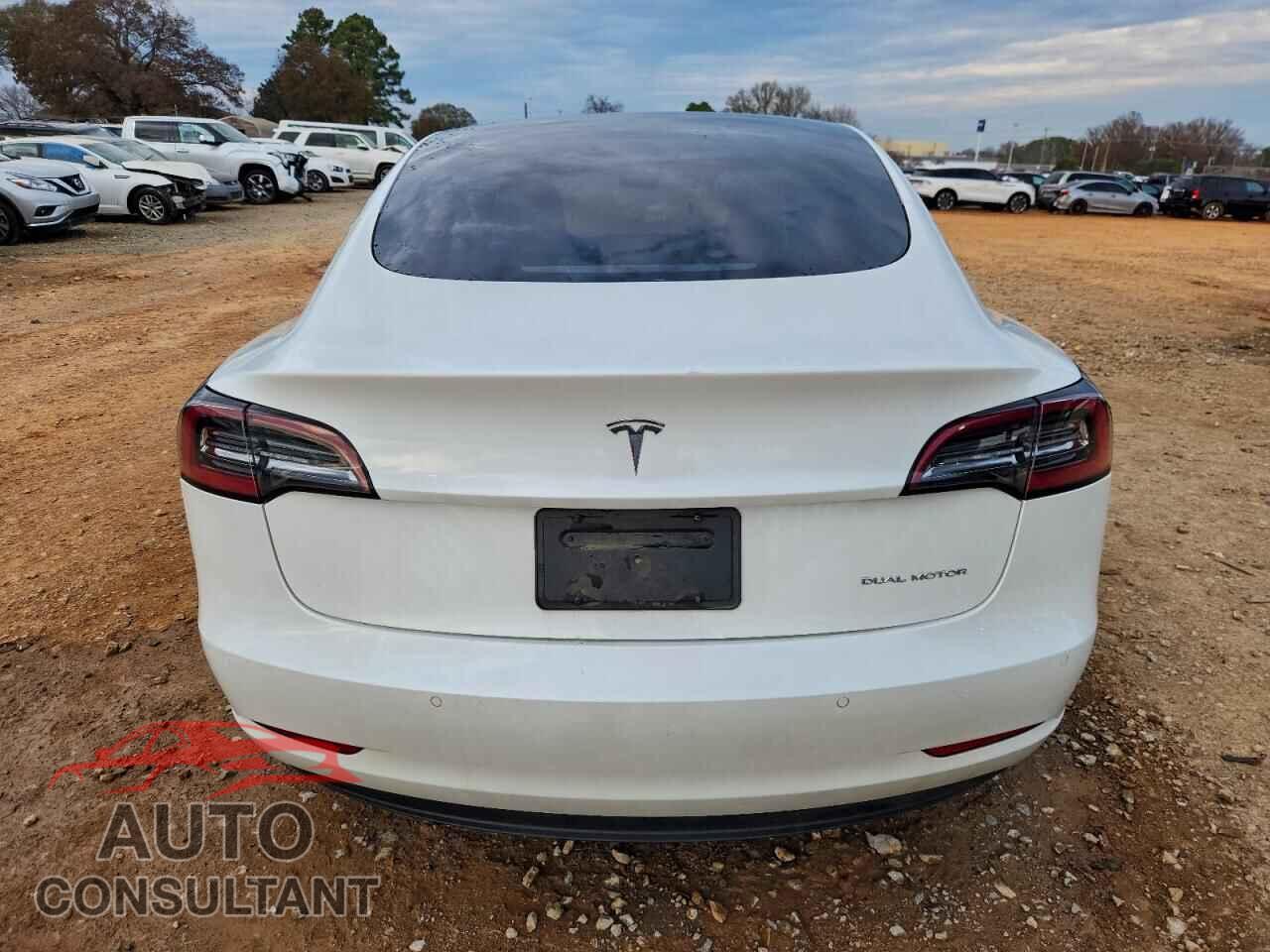 TESLA MODEL 3 2022 - 5YJ3E1EB2NF266515
