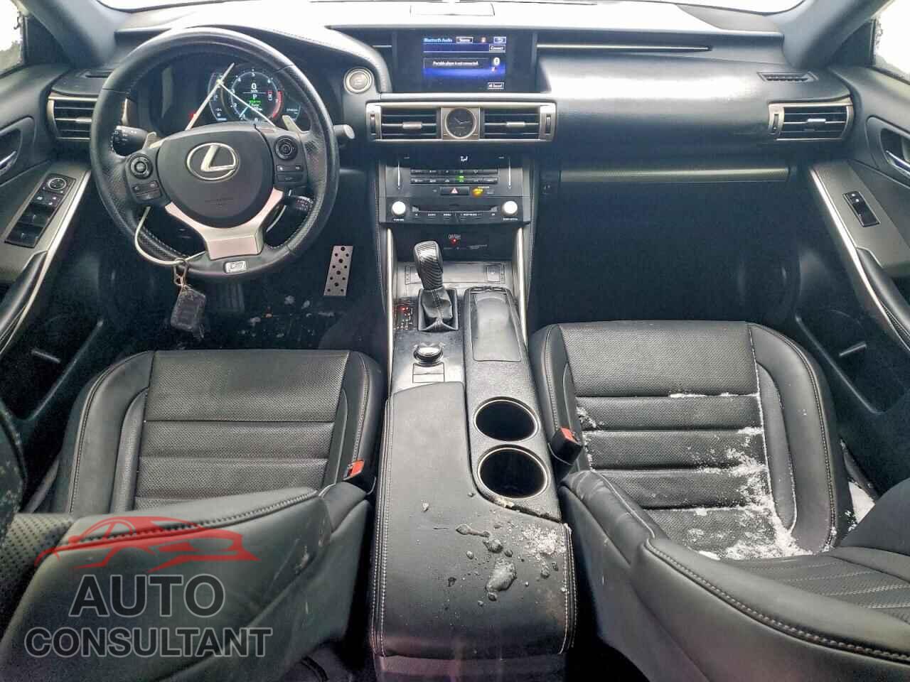 LEXUS IS 2014 - JTHCE1D25E5002013
