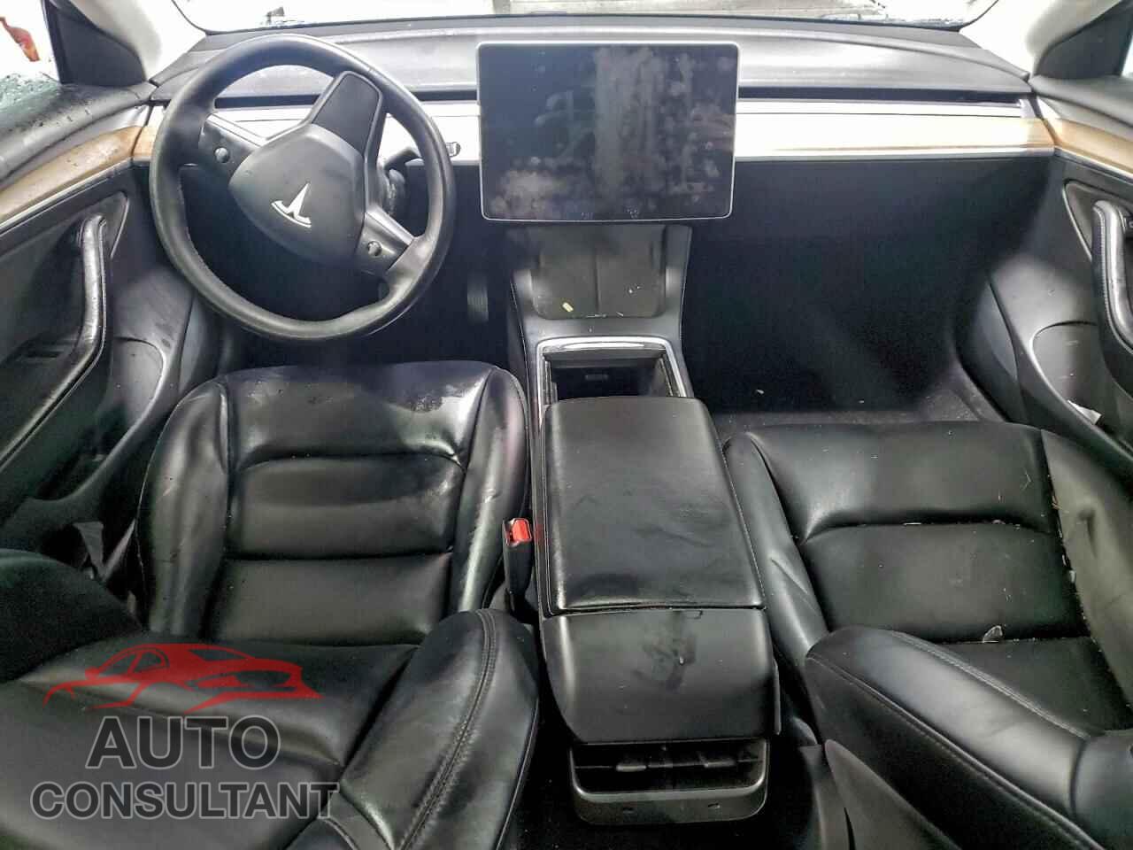 TESLA MODEL 3 2021 - 5YJ3E1EB6MF056109