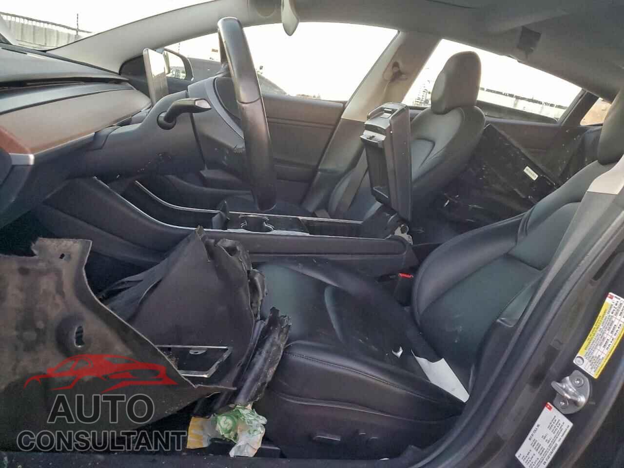 TESLA MODEL 3 2018 - 5YJ3E1EA6JF038423