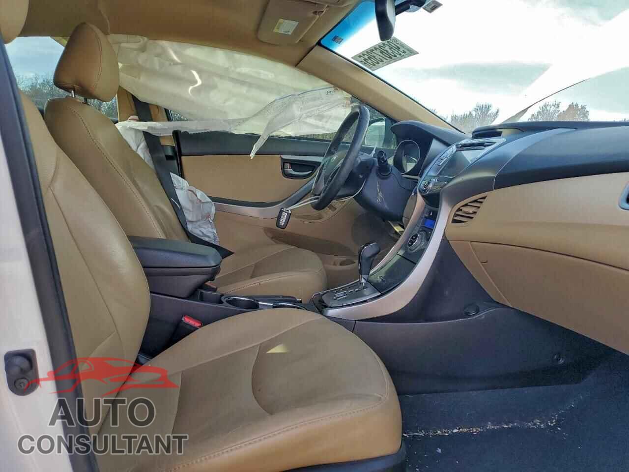 HYUNDAI ELANTRA 2013 - 5NPDH4AE2DH199010