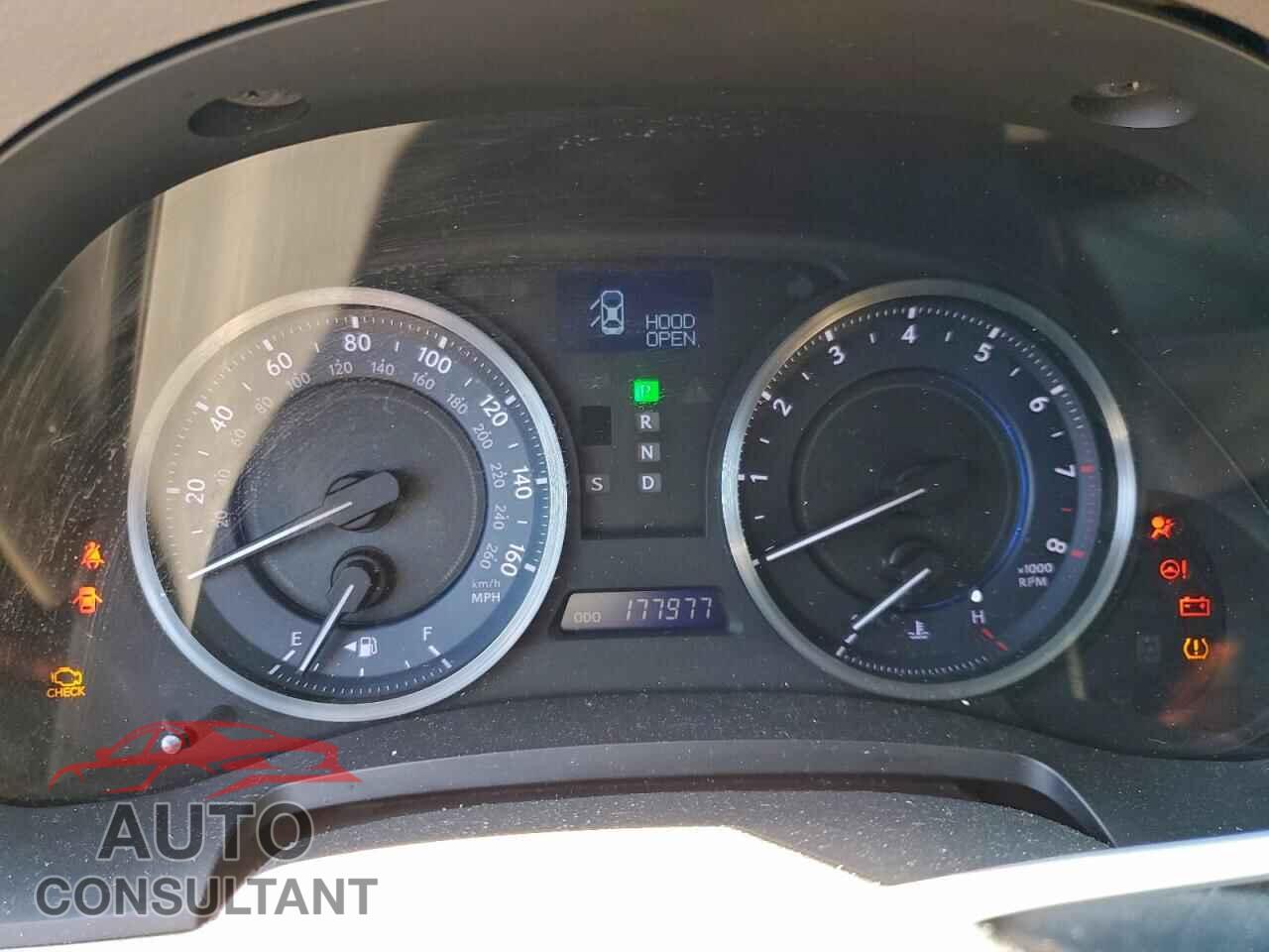 LEXUS IS 2011 - JTHCF5C22B2034968
