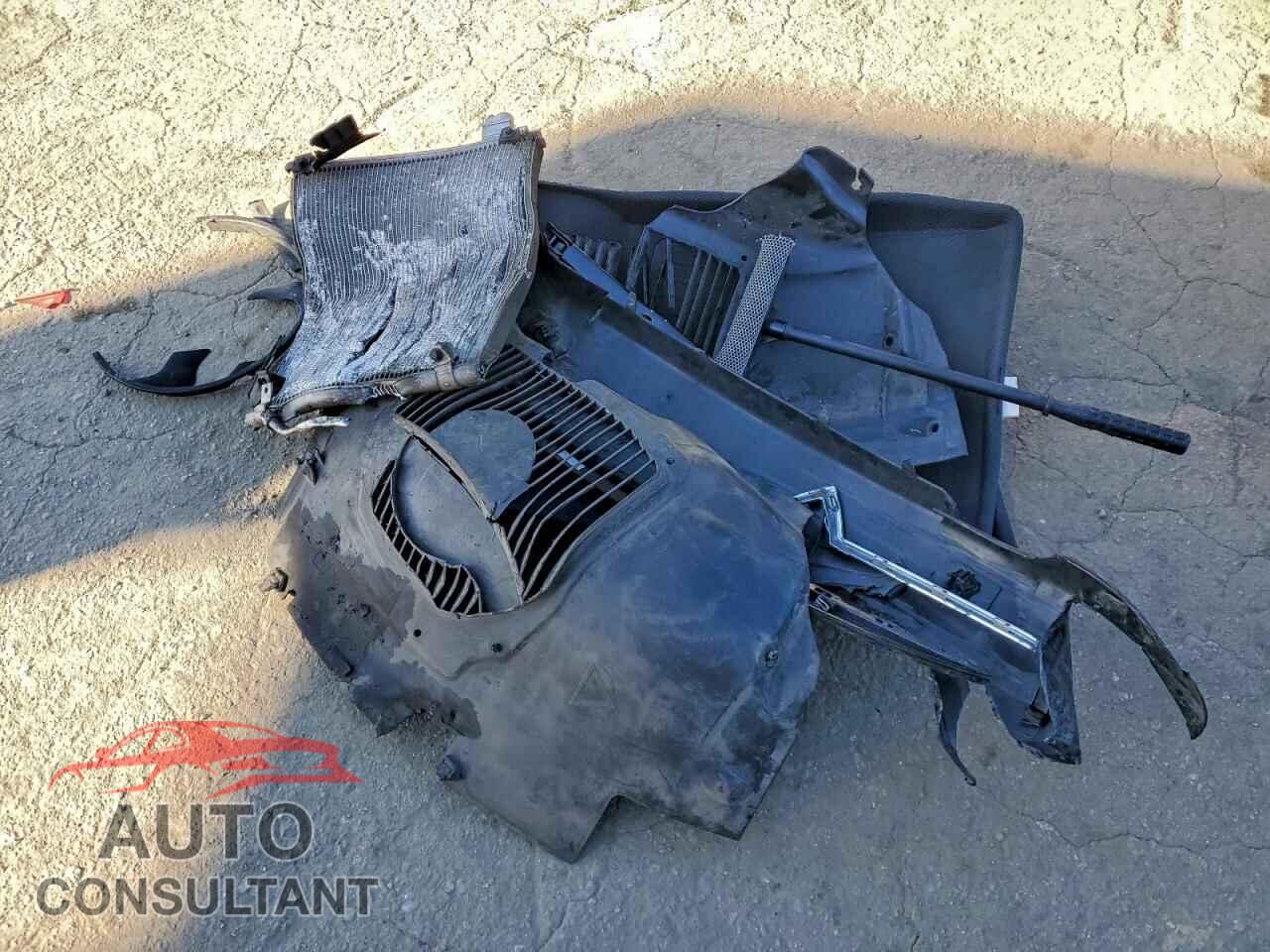 TESLA MODEL S 2015 - 5YJSA1H28FF080949