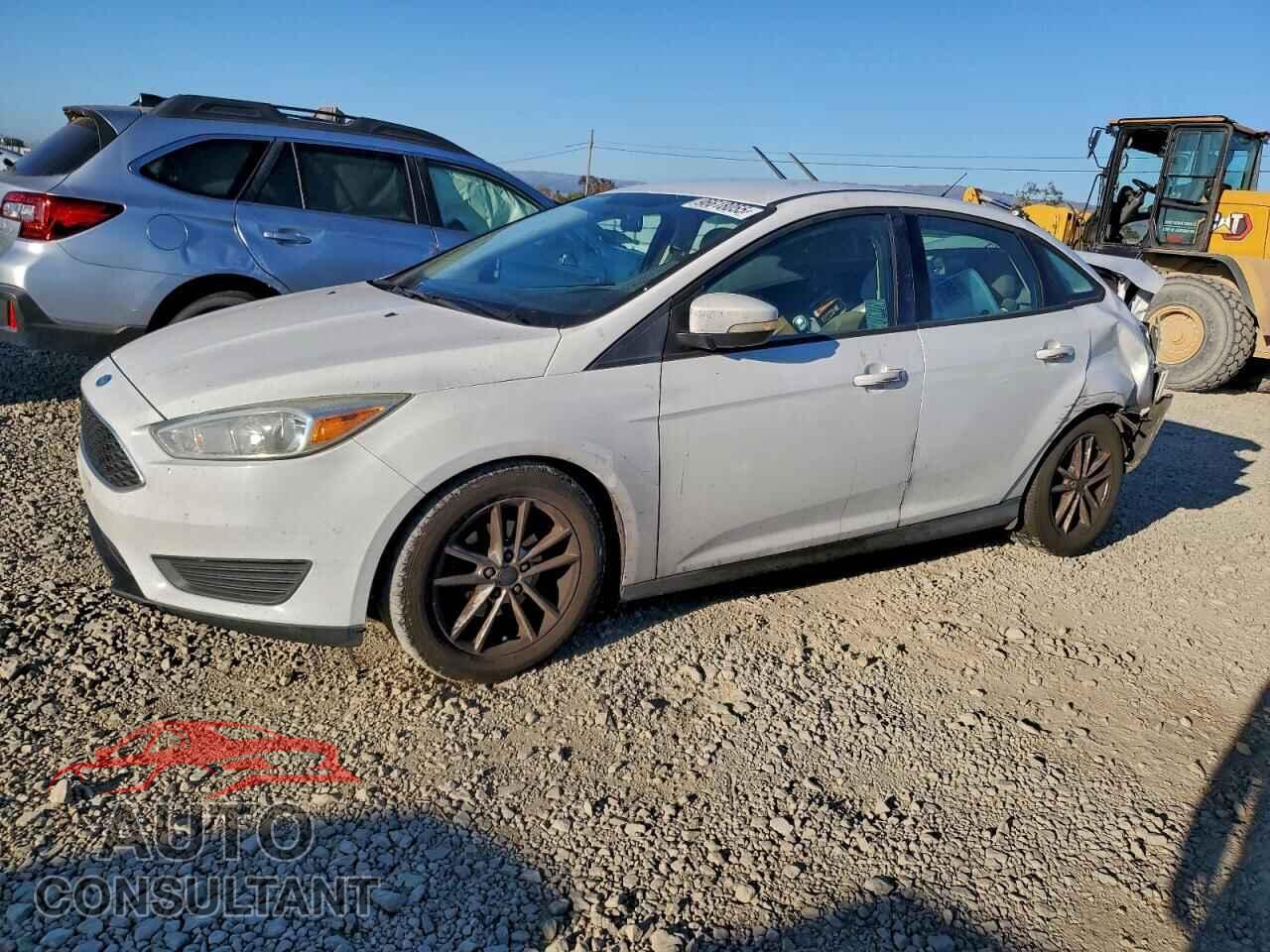 FORD FOCUS 2017 - 1FADP3F28HL215004