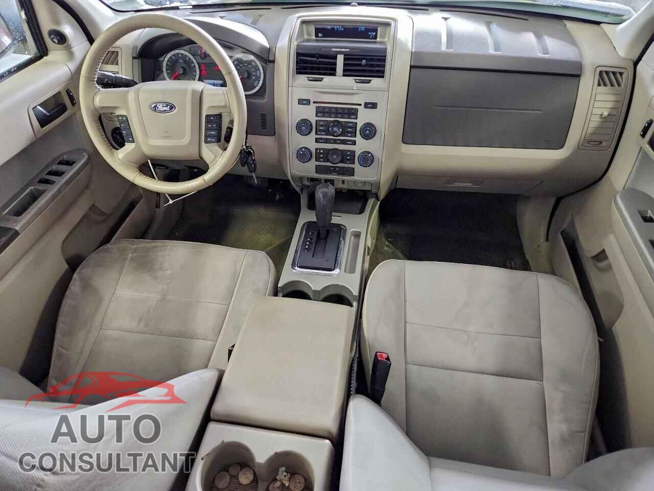 FORD ESCAPE 2011 - 1FMCU0DG7BKB33494