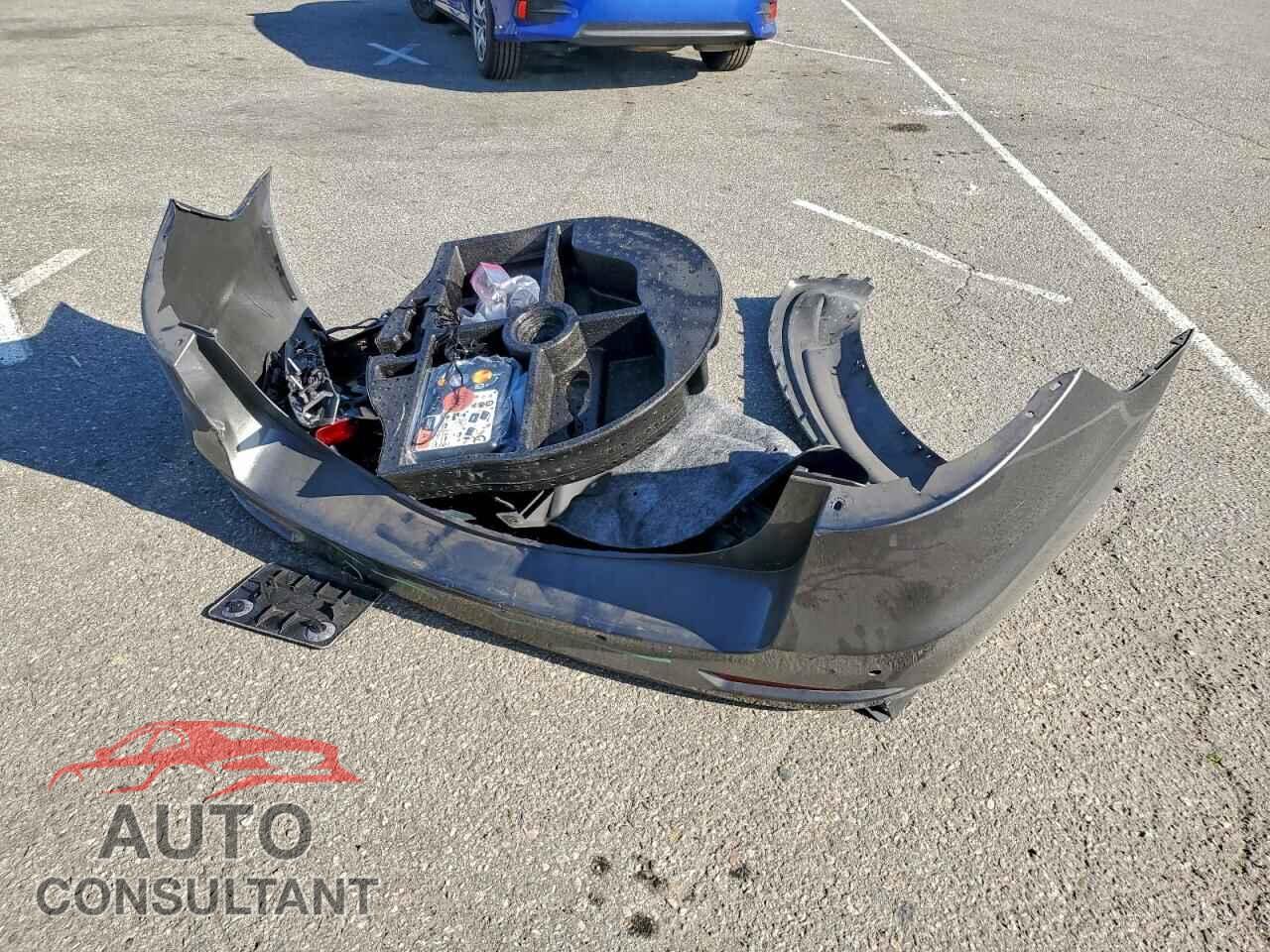 FORD FUSION 2019 - 3FA6P0LU1KR200575