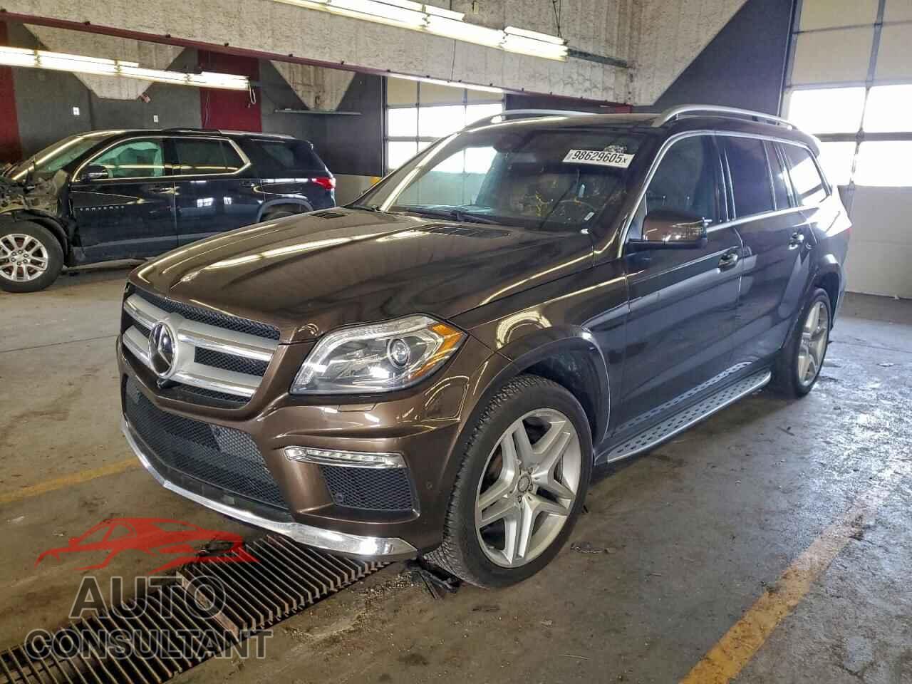 MERCEDES-BENZ GL-CLASS 2015 - 4JGDF7DEXFA502995
