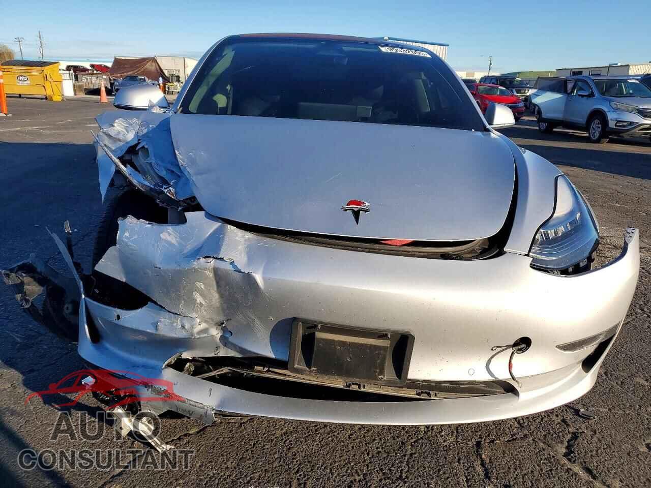 TESLA MODEL 3 2018 - 5YJ3E1EA0JF006180
