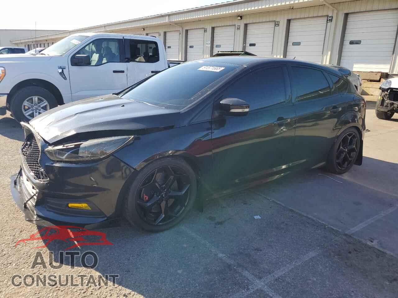 FORD FOCUS 2017 - 1FADP3L94HL306997