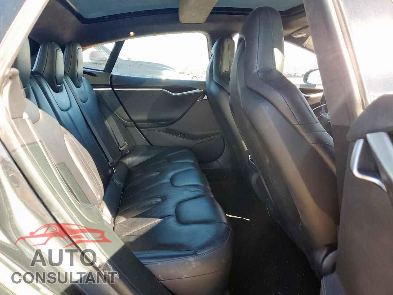 TESLA MODEL S 2015 - 5YJSA1E23FF106104