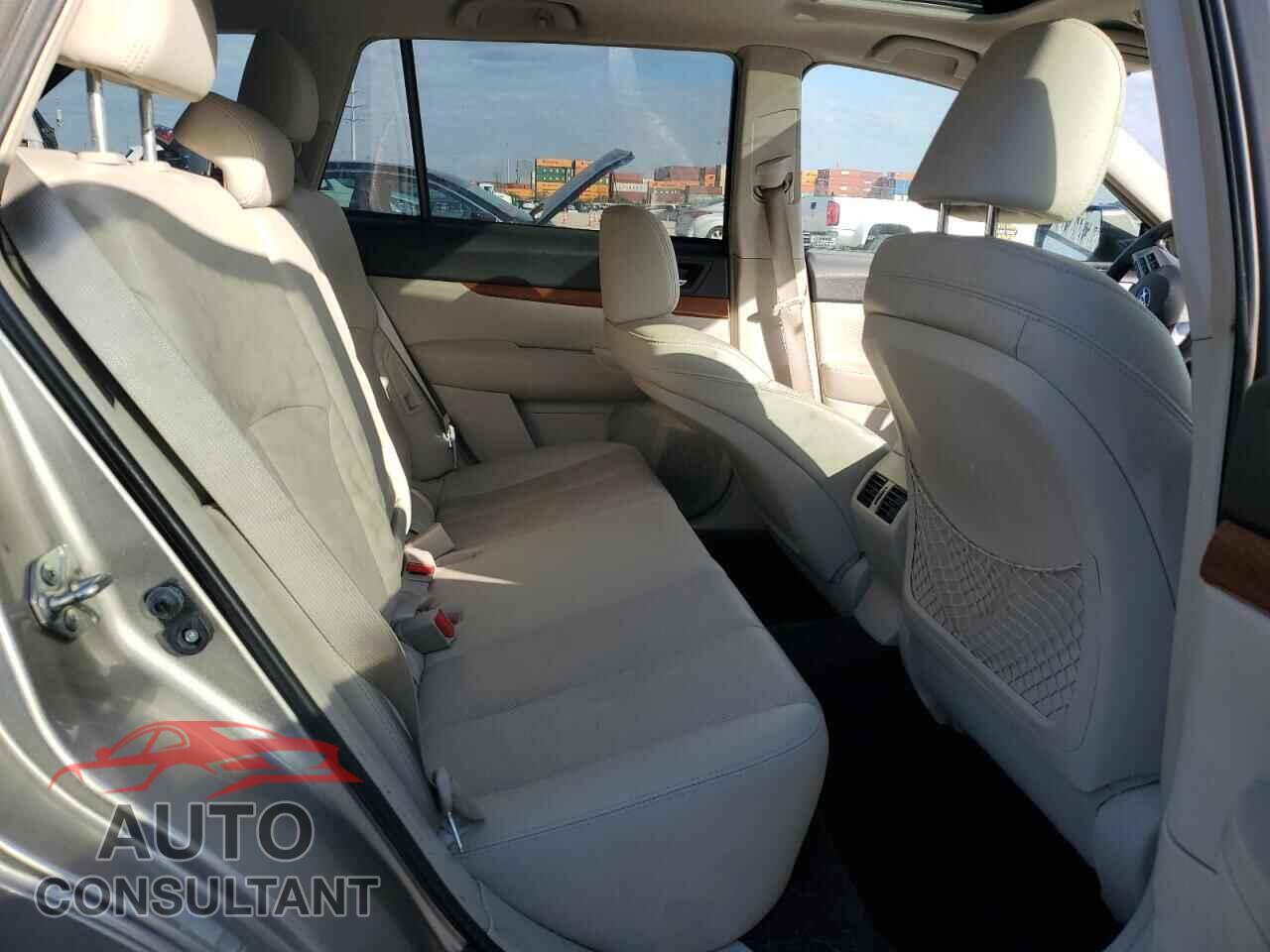 SUBARU OUTBACK 2014 - 4S4BRBLCXE3265123