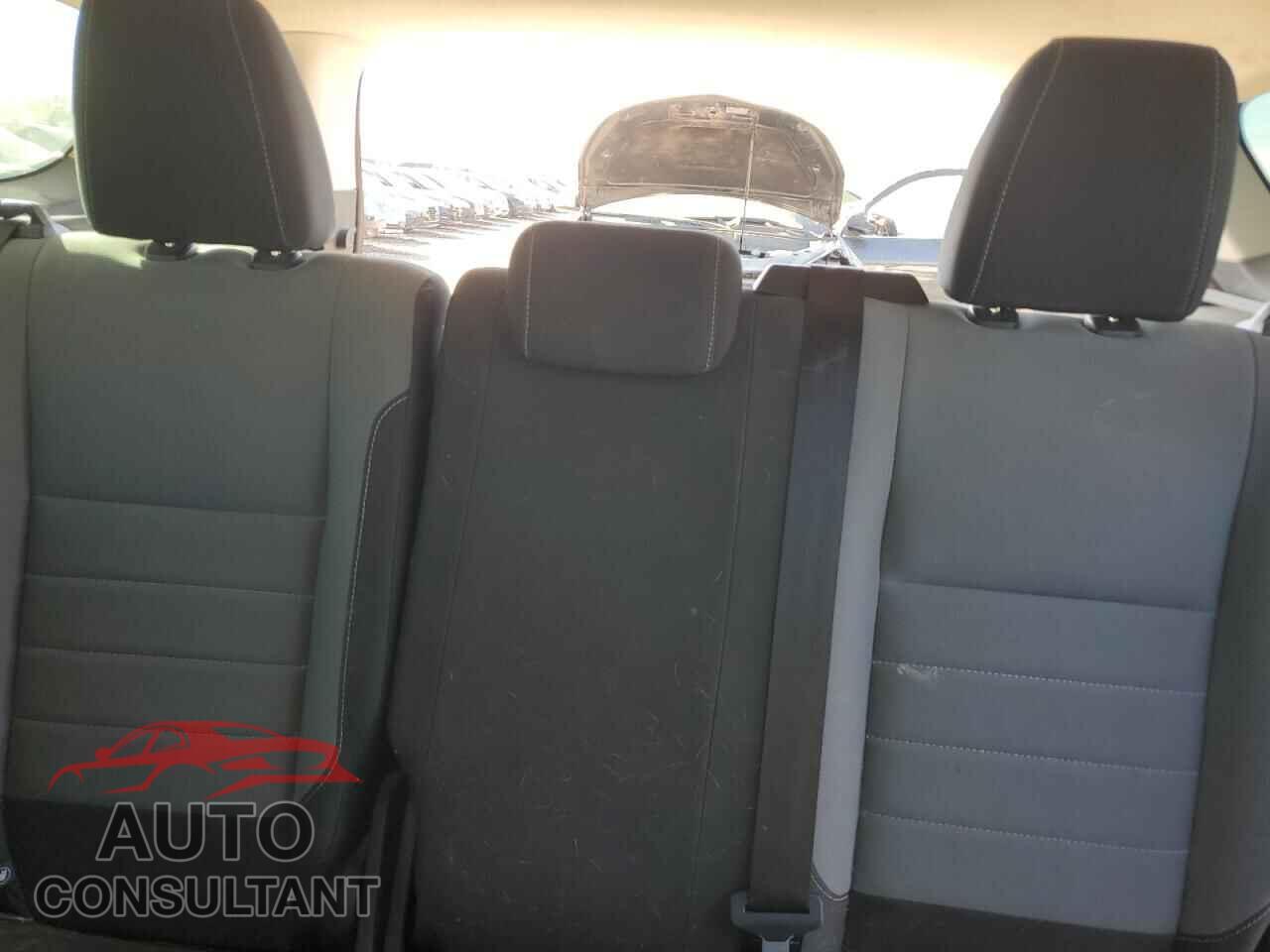 FORD ESCAPE 2017 - 1FMCU0F79HUD84334
