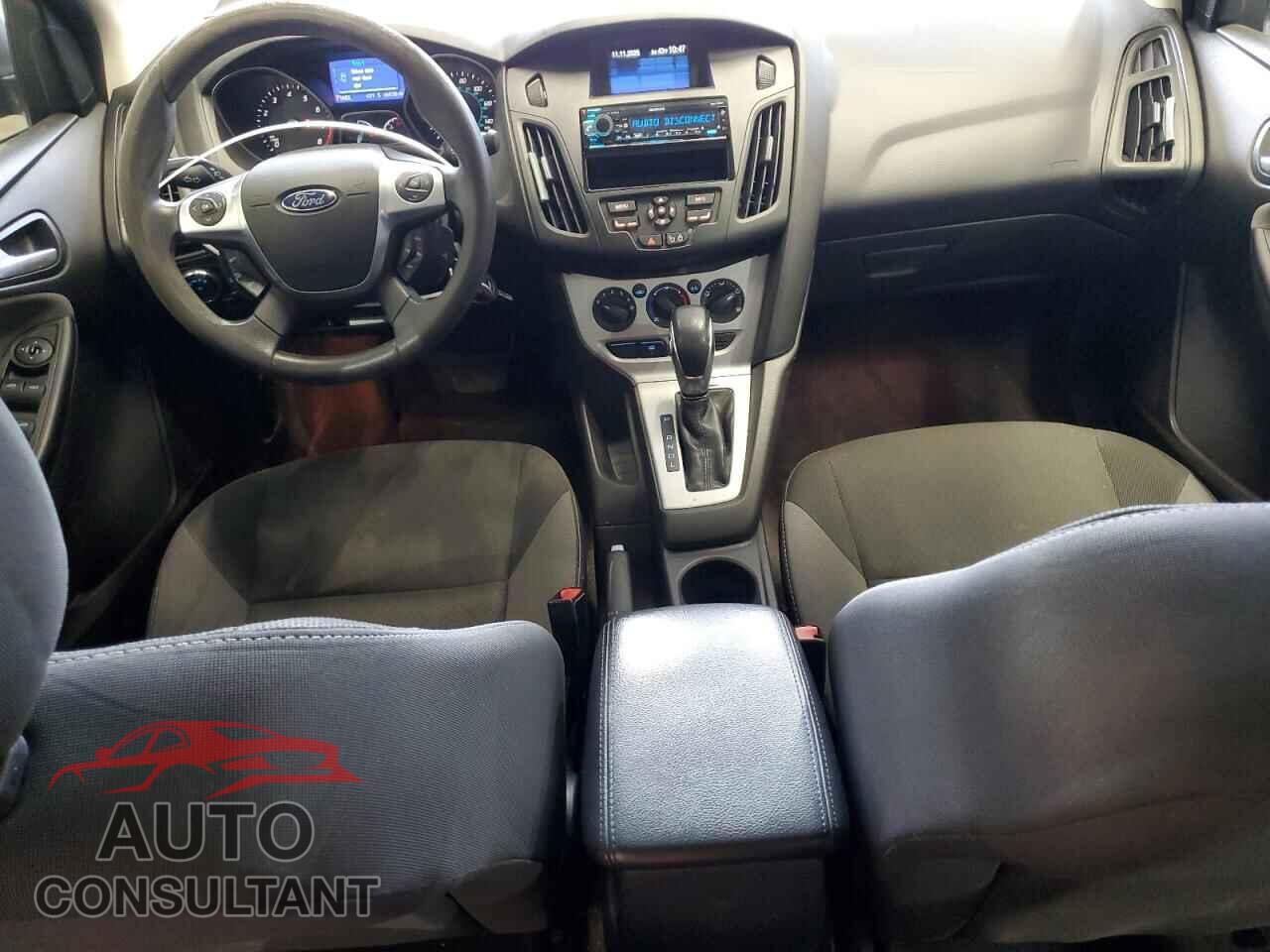 FORD FOCUS 2013 - 1FADP3F25DL257835