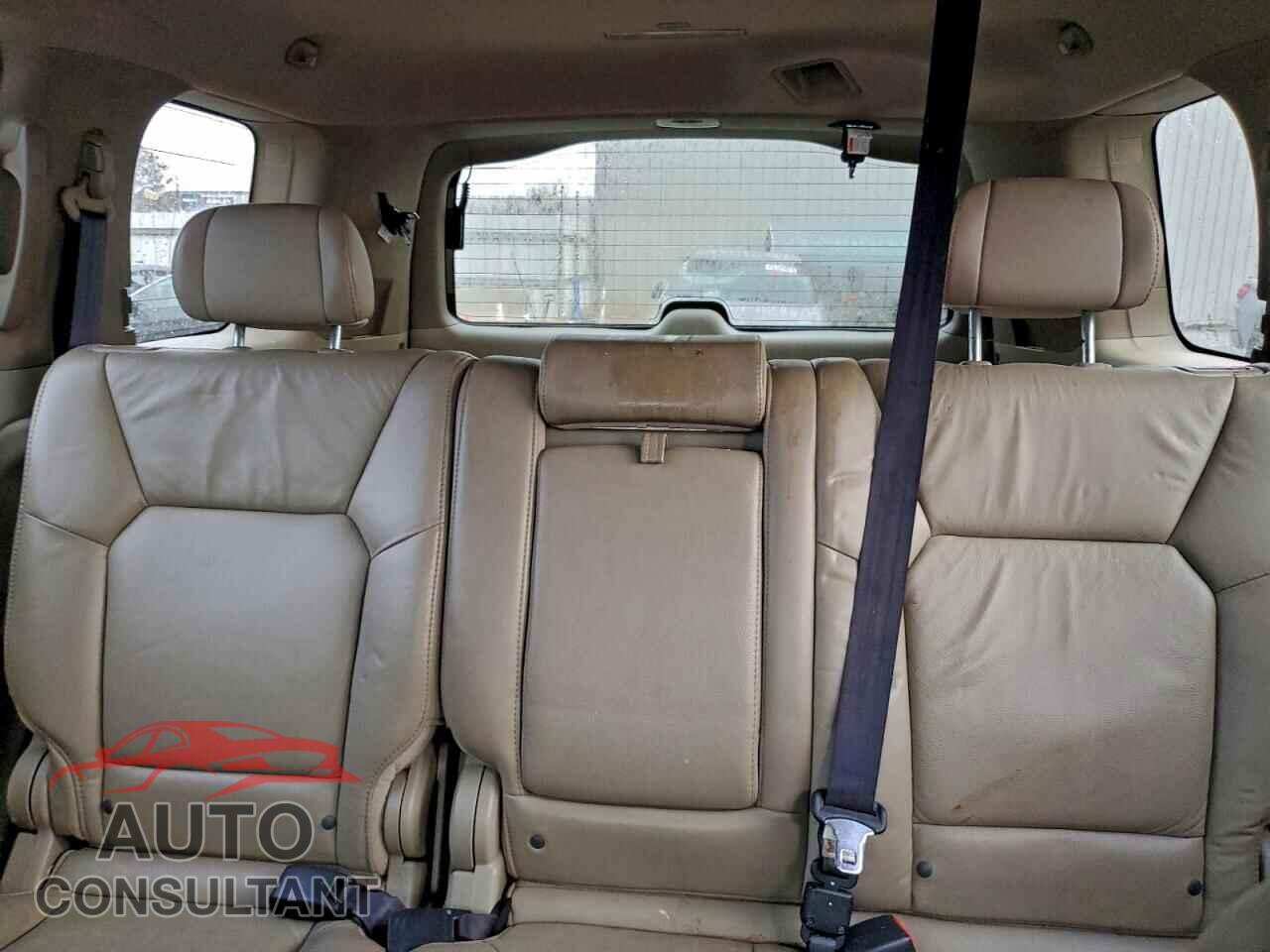 HONDA PILOT 2011 - 5FNYF4H55BB044542