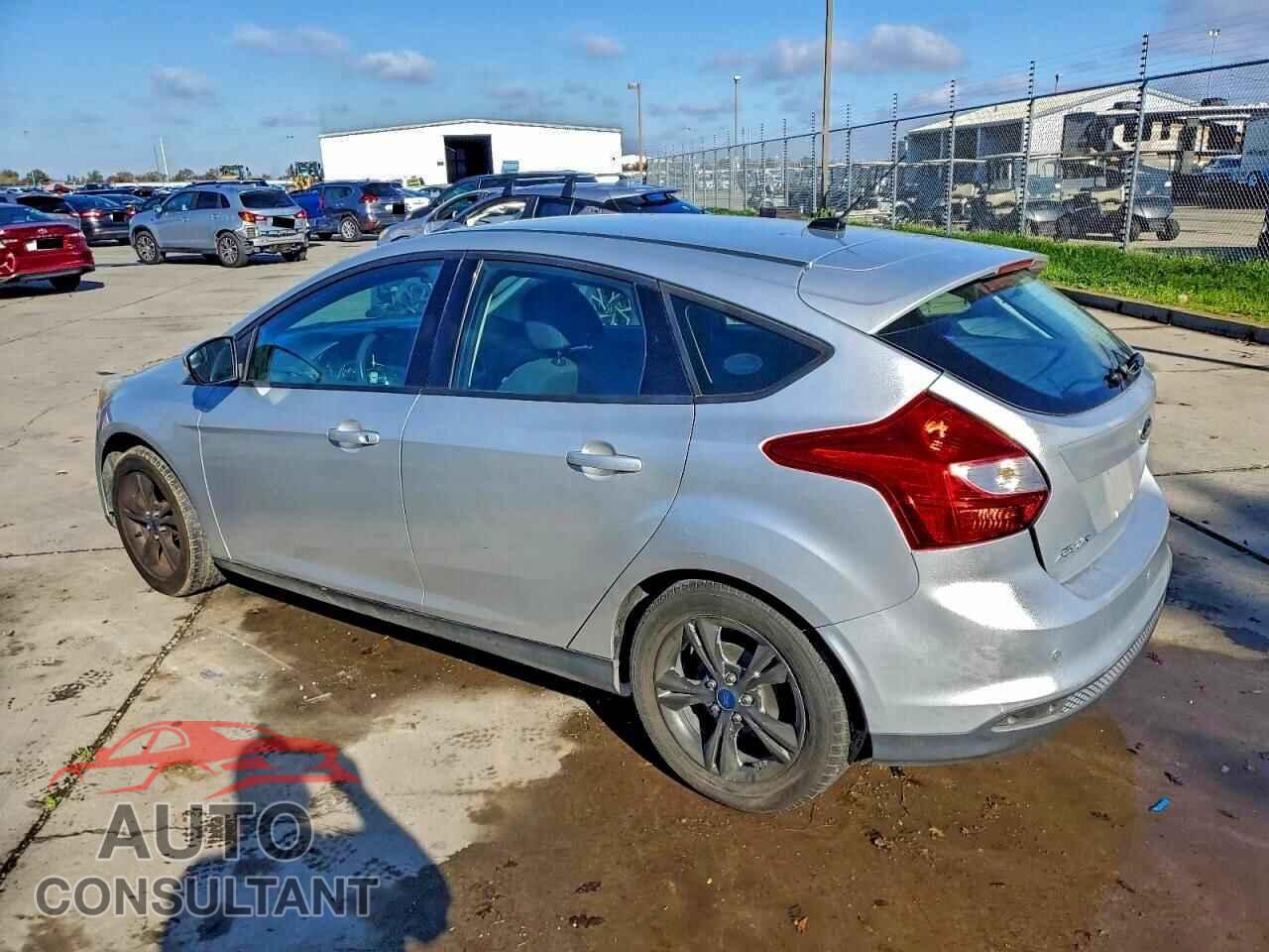 FORD FOCUS 2014 - 1FADP3K28EL210080
