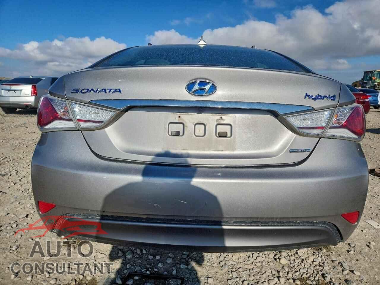 HYUNDAI SONATA 2014 - KMHEC4A40EA102854