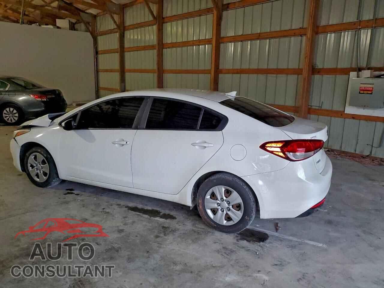 KIA FORTE 2017 - 3KPFK4A76HE066272