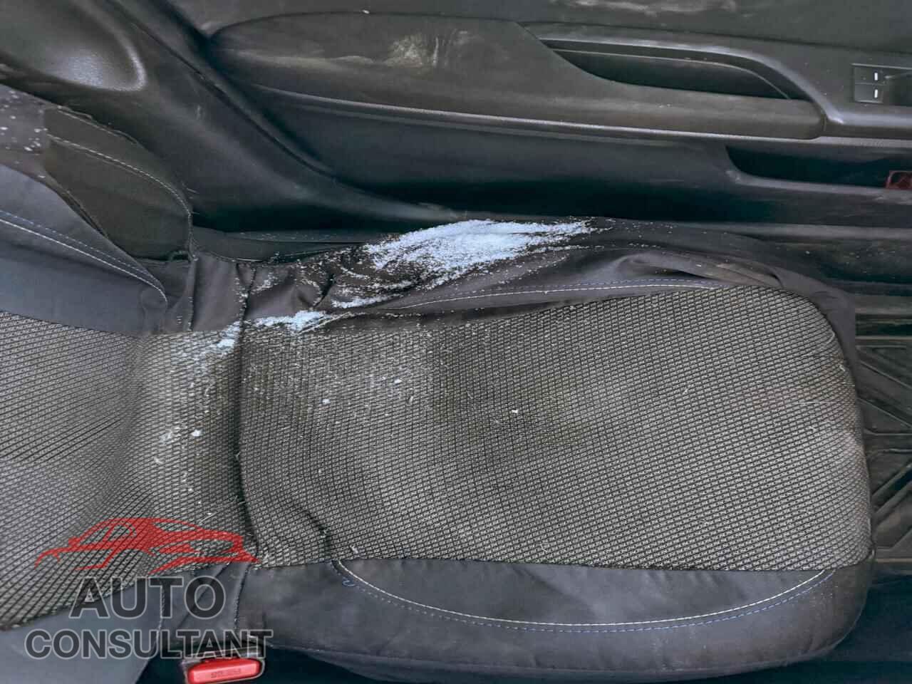 HONDA CIVIC 2018 - 2HGFC2F55JH023577