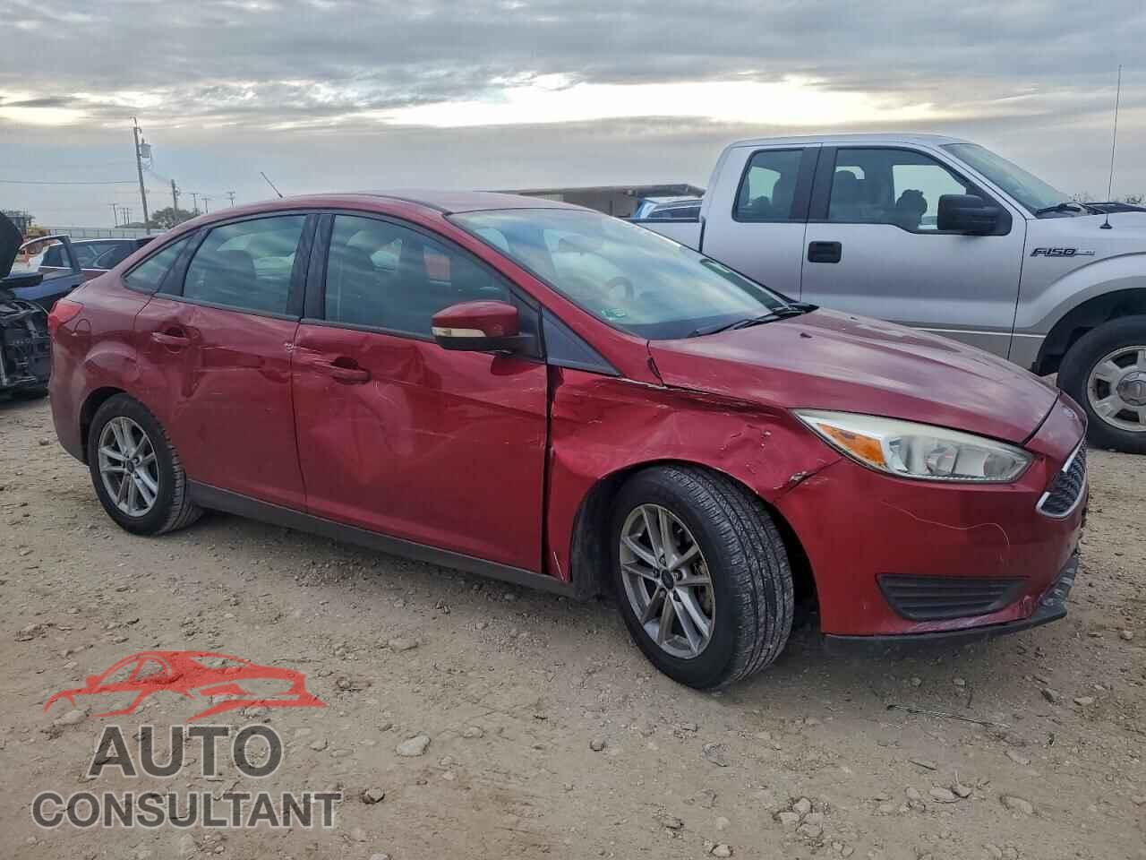 FORD FOCUS 2017 - 1FADP3F26HL295547