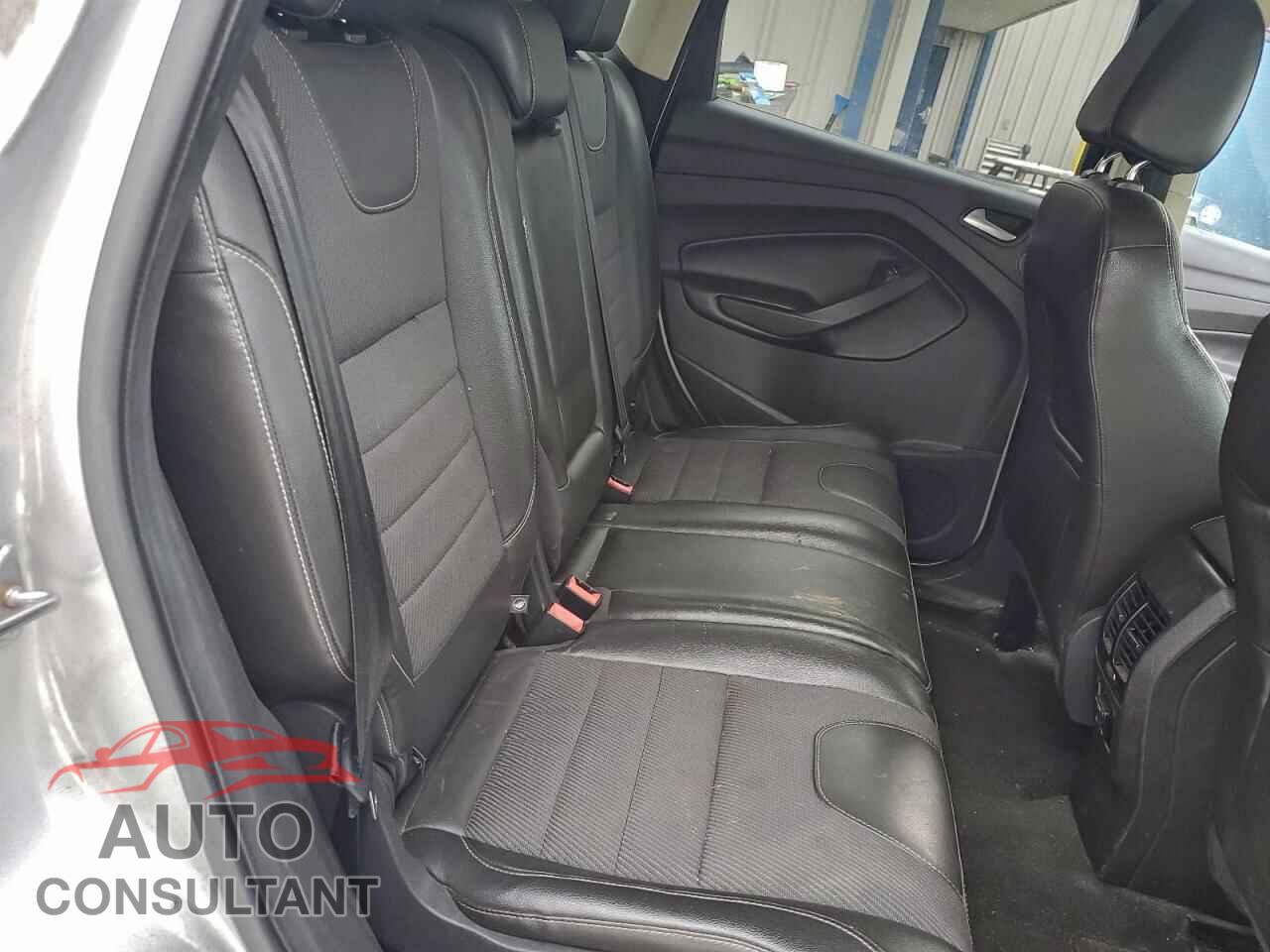 FORD ESCAPE 2013 - 1FMCU0J99DUB09856