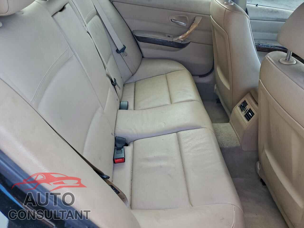BMW 3 SERIES 2011 - WBAPH7C55BE677376