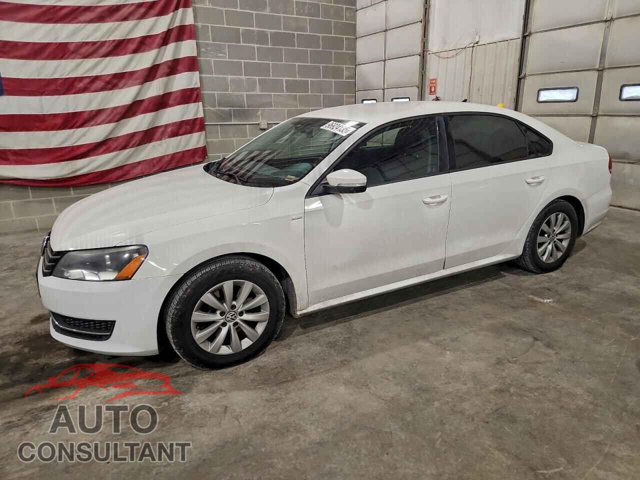 VOLKSWAGEN PASSAT 2014 - 1VWAT7A38EC099697