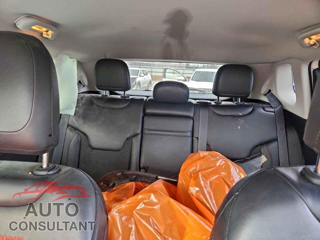 JEEP COMPASS 2017 - 3C4NJDDB8HT657097