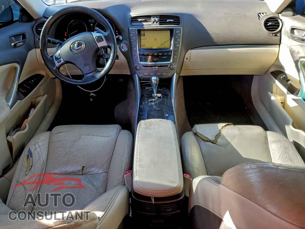 LEXUS IS 2011 - JTHCF5C22B2034968
