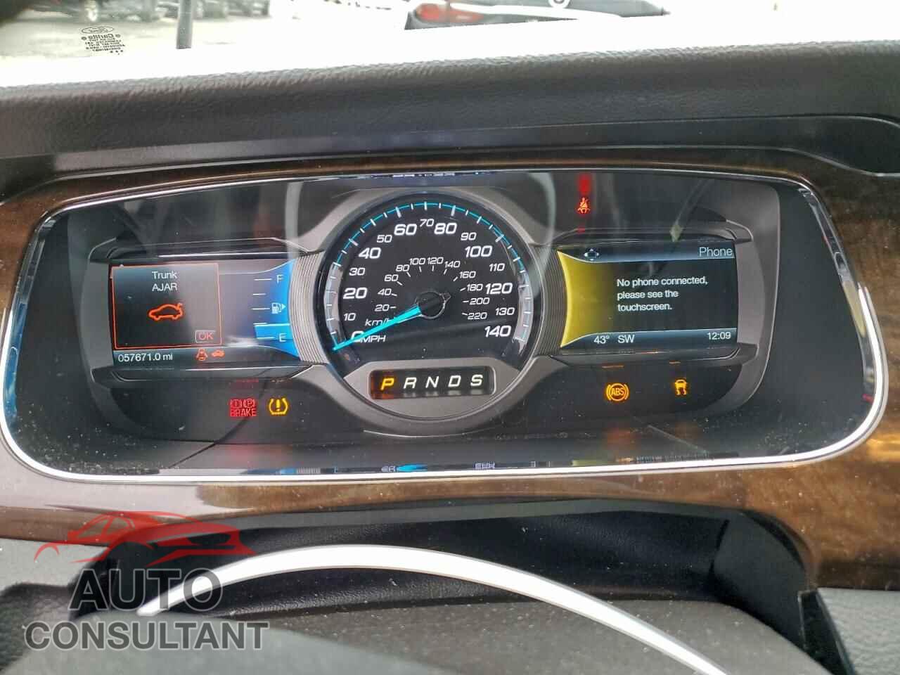 FORD TAURUS 2019 - 1FAHP2F86KG101101
