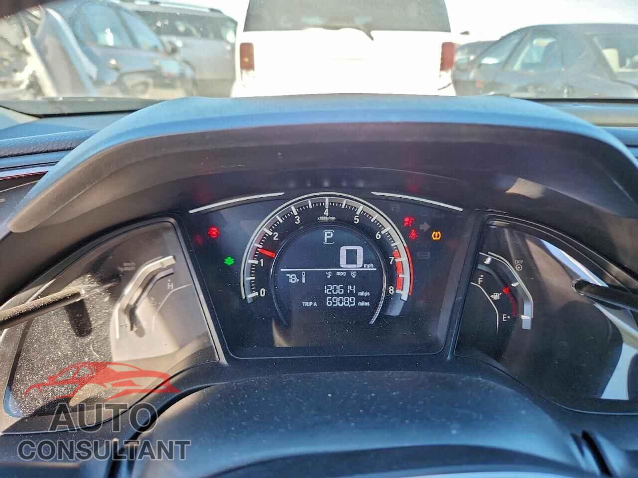 HONDA CIVIC 2017 - 2HGFC2F58HH526112
