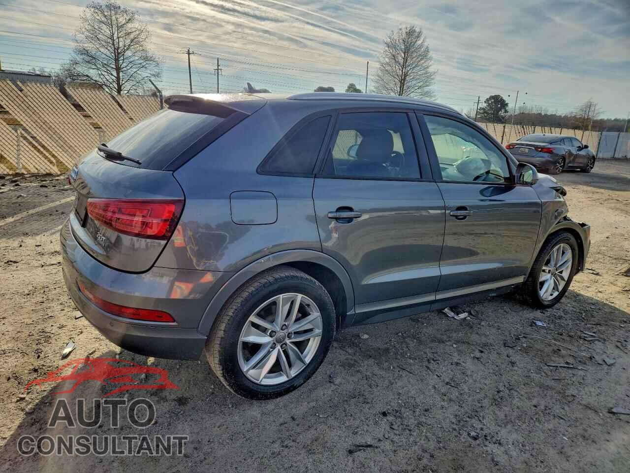 AUDI Q3 2017 - WA1ECCFS7HR016673