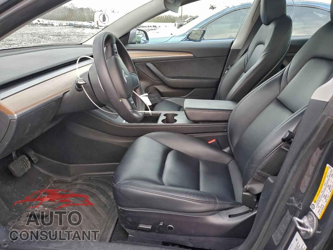 TESLA MODEL 3 2021 - 5YJ3E1EA1MF021064
