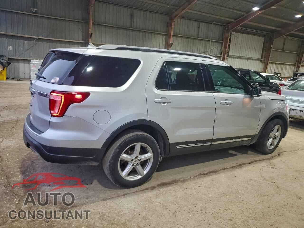 FORD EXPLORER 2018 - 1FM5K7D80JGB26629