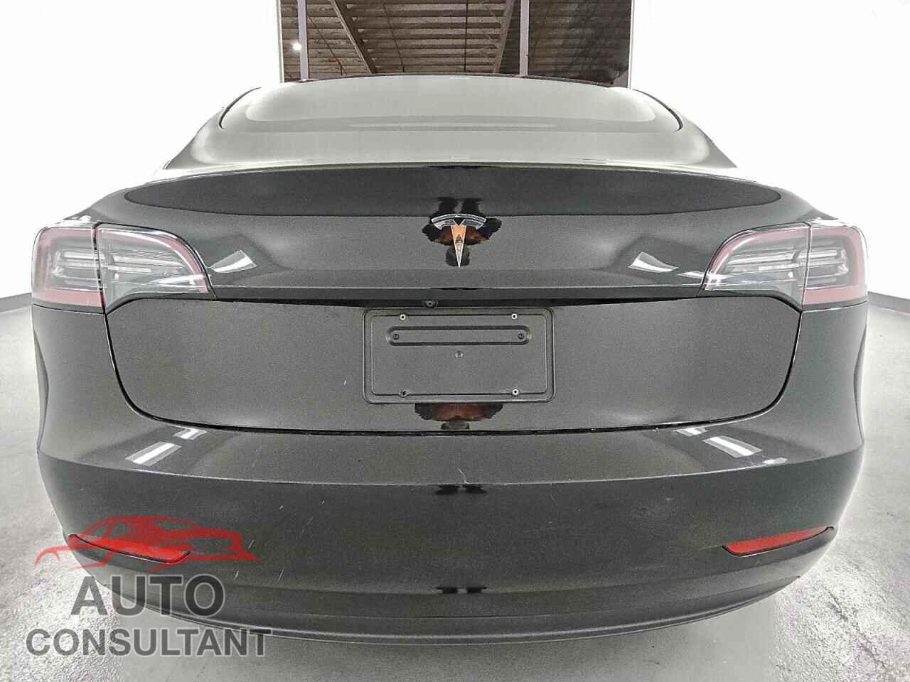 TESLA MODEL 3 2023 - 5YJ3E1EA9PF452353