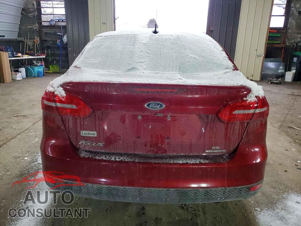FORD FOCUS 2016 - 1FADP3F27GL296852
